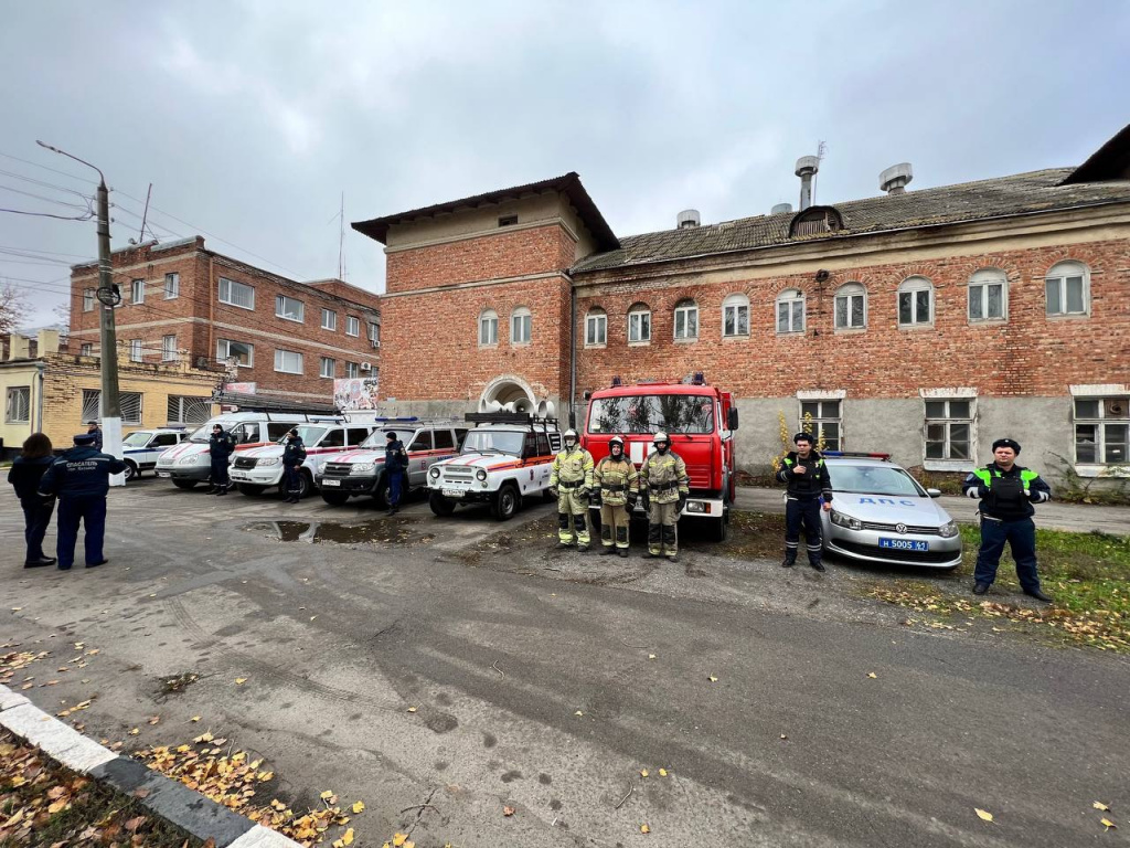 В Батайске прошли командно-штабные учения по гражданской обороне